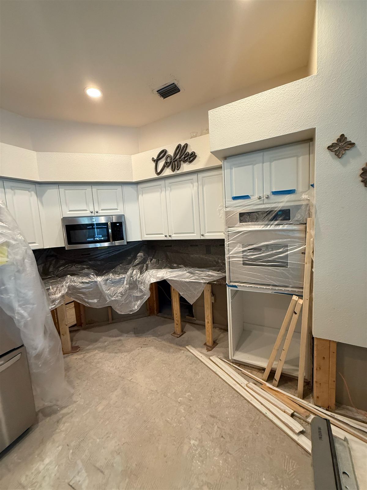 Kitchen before remodel