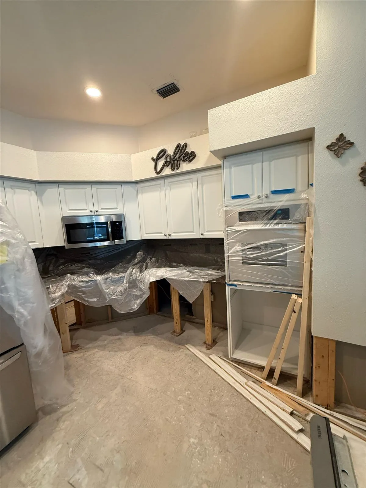 Kitchen before remodel